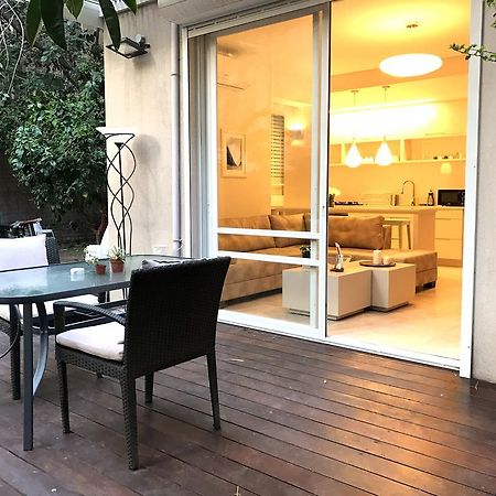 Luxurious By The Beach Apartment With Garden Tel Aviv Bagian luar foto