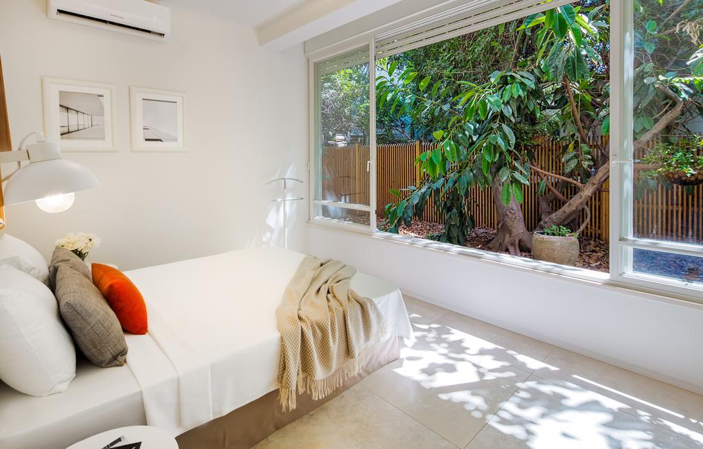 Luxurious By The Beach Apartment With Garden Tel Aviv Bagian luar foto