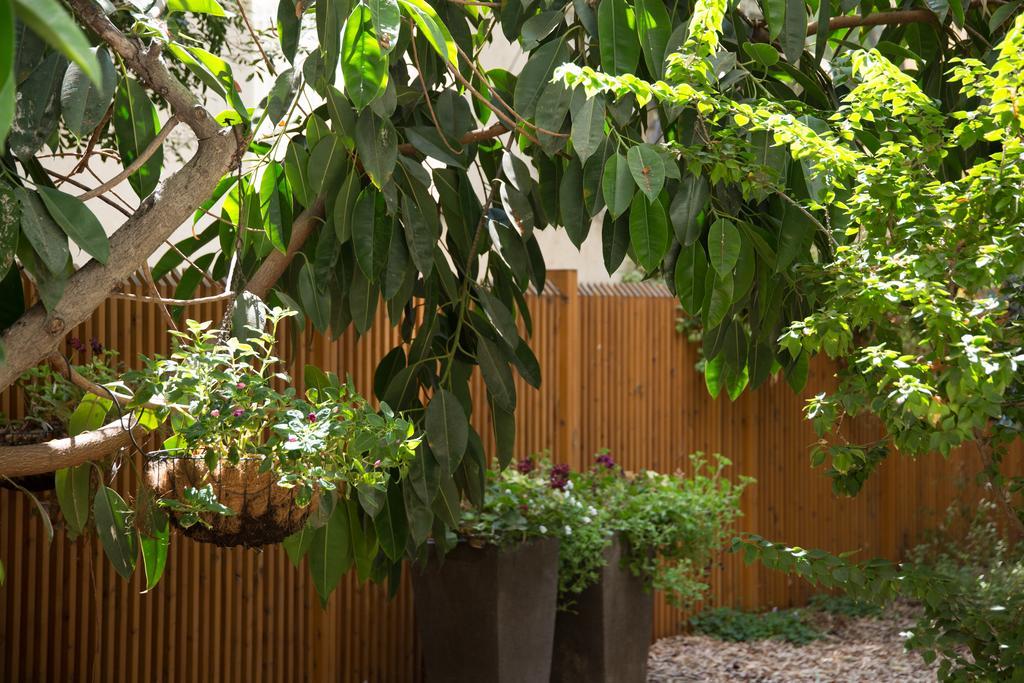 Luxurious By The Beach Apartment With Garden Tel Aviv Bagian luar foto