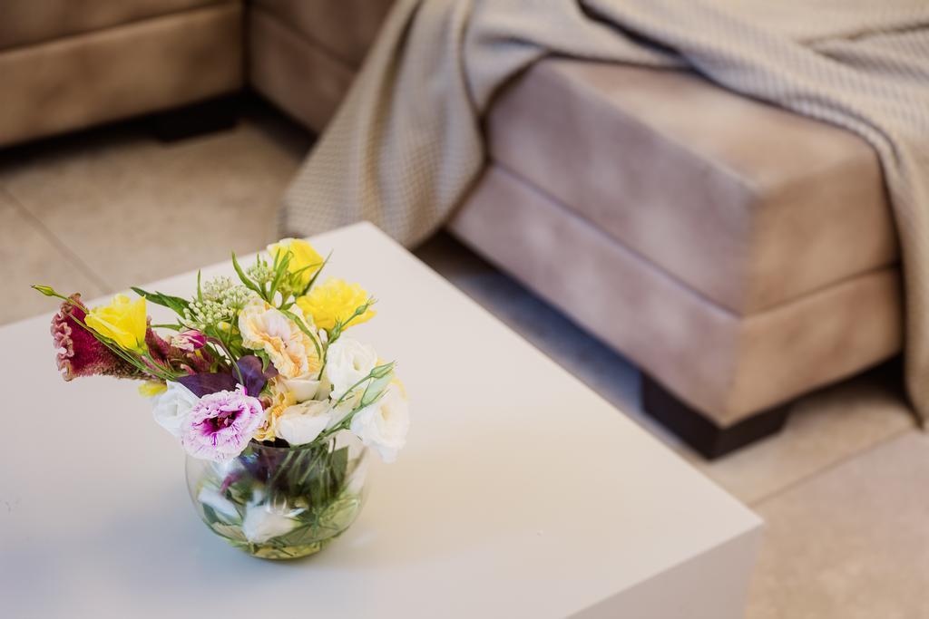 Luxurious By The Beach Apartment With Garden Tel Aviv Bagian luar foto